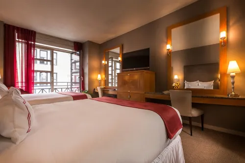 Hotel Giraffe by Library Hotel Collection - parking