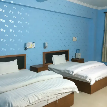 Hechi Fuxingyuan Hotel