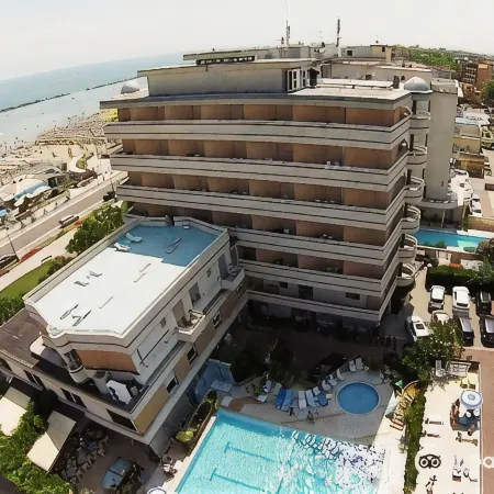 Hotel Caesar