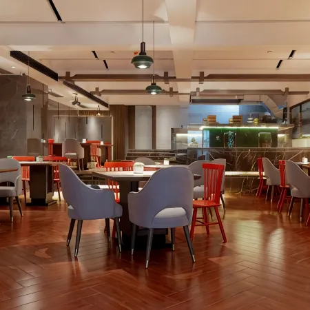 Lvyi Yazhi Hotel (Changning Dongfeng Square)