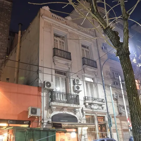 Voyage Recoleta Hostel