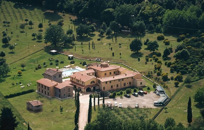 Hotel & Restaurant Casolare le Terre Rosse