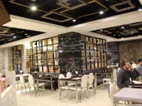 โรงแรมสุ่ยซาเหลียน - ฮาร์เบอร์ รีสอร์ท โรงแรมใกล้ทะเลสาบซันมูน