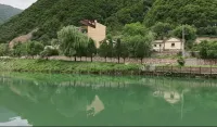 ‌Lake & Mountain Secluded Retreat‌