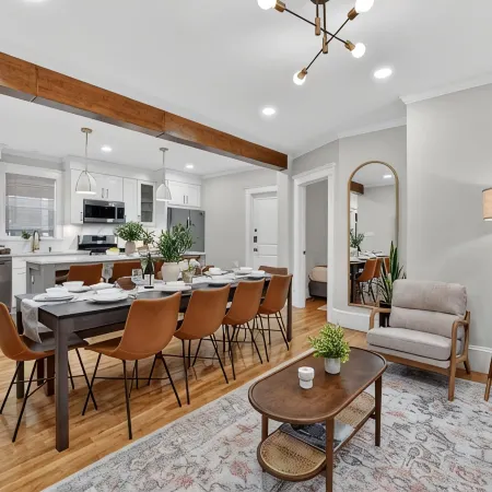 World Cup 3Br Boston Near Downtown Walk to Train