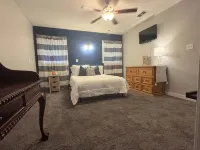 Kirk’s Kilgore Kottage - 3 bedrooms, 2 bath House
