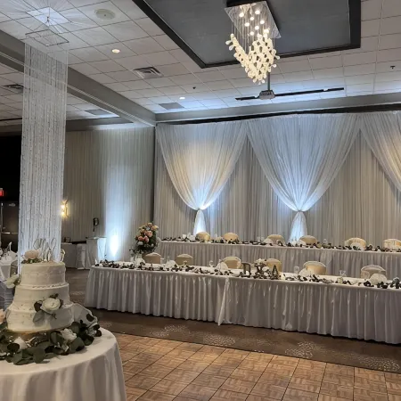 DoubleTree by Hilton Hotel Bloomington