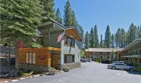 The Incline Lodge - parking