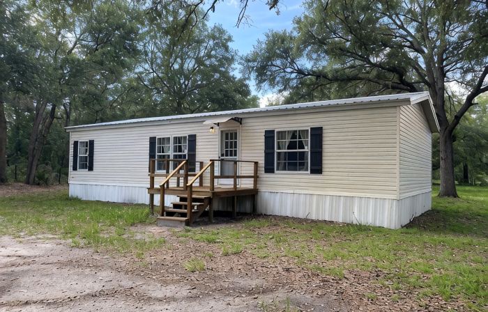 North Florida Cabin near Springs / Trails / Campground / Fire Pit