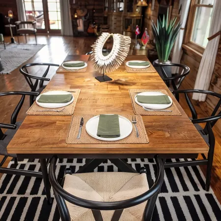 Peaceful Farm Cabin Getaway, 2BR w/ WiFi, AC & Sunrise Views