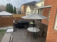 Cozy 2-bedroom luxury suite near Toronto airport. Hotels near Lisgar