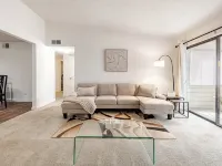 Cozy Modern 2Bed 2Bath Getaway in Atlanta Free Parking & Coffee Station Hotels in Dunwoody