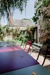 Maison Madeleine, Charmante Maison de Cœur de Ville Avec Extérieur, 12 Personnes