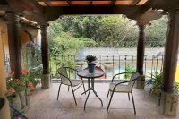 Serene 4-bedroom house with WiFi in Quetzaltenango - Homestays