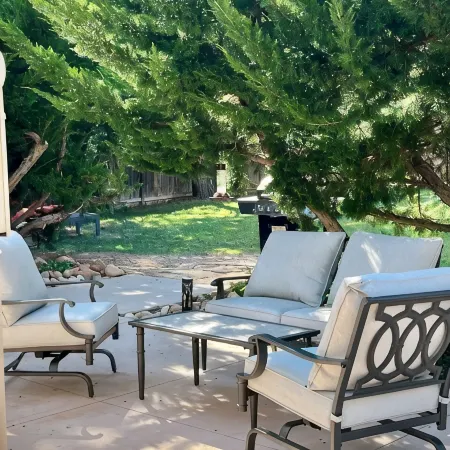 6 BR Villa Downtown in Springdale 1.2 mi from ZNP Sleeps 14 Free parking 6 cars