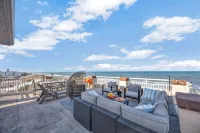 Oceanview Rooftop Patio Overlooking Flagler Beach W Firepit, Game Room, Bikes - ブティック