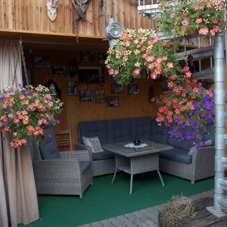 NEW since January 2015: Apartment with a sunny courtyard, garden and pool