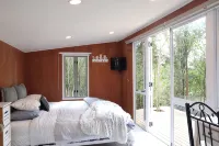 Fantail Bush Chalet, bush and golf on your doorstep! - Chalets
