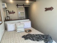 Stunning River View Shipping Container near Eureka Springs