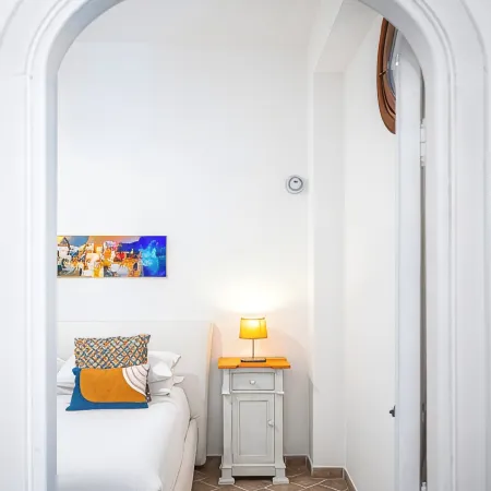 Cozy house with sea view, terrace and private parking