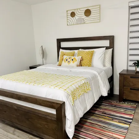 The Olive Retreat - Minutes from SHSU - STATE PARK & MORE