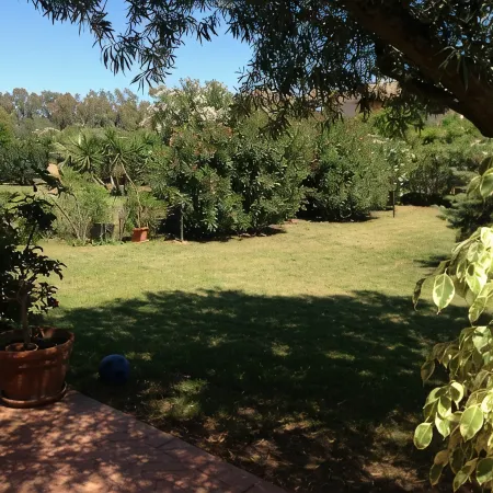 Villa with large garden just a few minutes from the sea, large garden