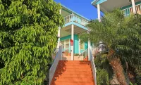 Newly Remodeled Hillside Unit at the Hideaways Hotel di 