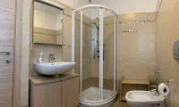 Pool apartment in quiet and central area - balcony