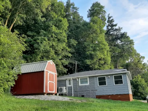 Recently remodeled Nauvoo home, 7 acres on the river