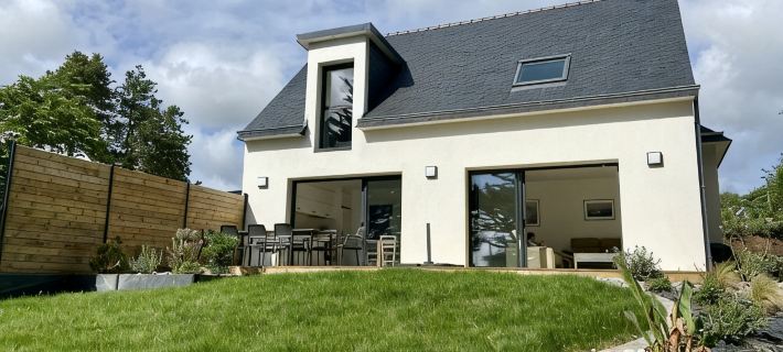 New house 100m Plage du Portzic in Morgat 8 people 4 bedrooms Hotels in Crozon