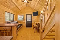 Barnwell Mountain Cabins #2: Cabin/Tiny Home w/ loft in Gilmer across from BMRA