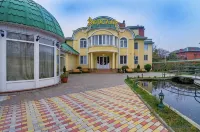 Hotel Versal - Pools