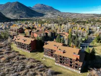 Frisco Gateway to Skiing: Min to Breck + Keystone, Hot Tubs, Pickleball, Sauna