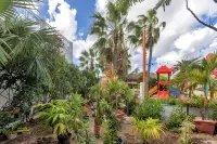 Maho Beach House - Spacious 1 Bedroom Suite