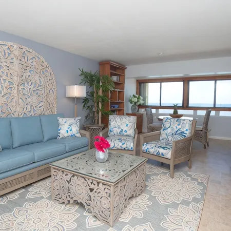 1BR/1BA New Oceanside Condo