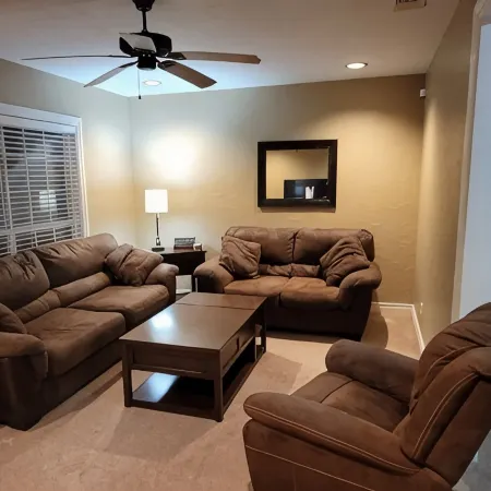 Charming 2-bedroom house in a quiet neighborhood - AC, WiFi in delightful Lawton