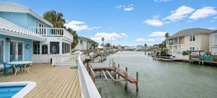 3 Bedroom Waterfront home with Pool and boat dock Ξενοδοχεία στην πόλη Aransas County