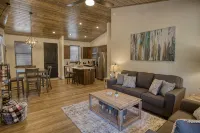 NEW Show Low Retreat