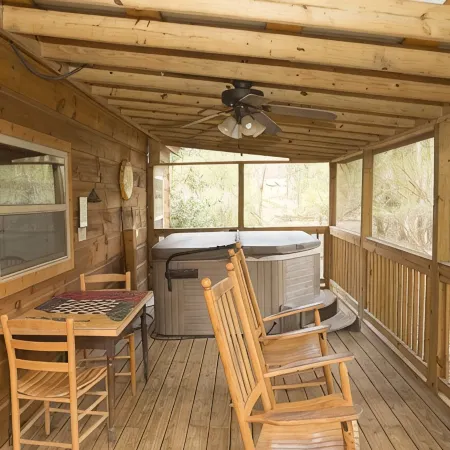 Romantic Cabin at Beautiful Lake Lure!