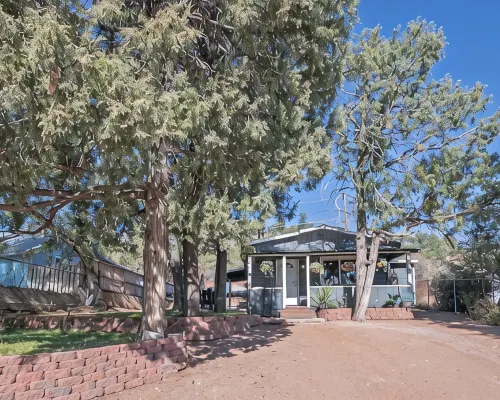 Cozy Cottage Getaway Hotels in Payson