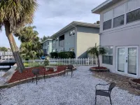 Spectacular 2br/2bth isld apartm - 2-Star
