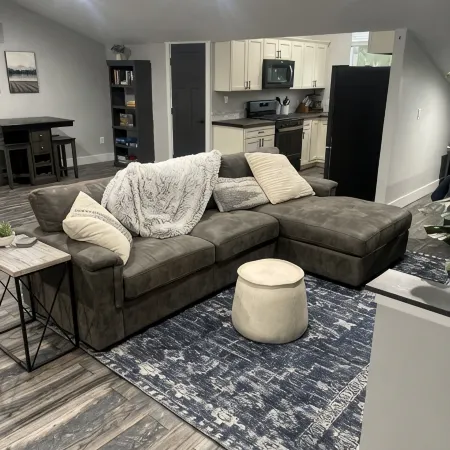 Ride galbraith mountain from your door! Cozy Bellingham apartment in the woods.