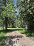Up River Getaway. Complete 30/50 RV Site. Hike, Fish, Float, Relax! - 2 tähden