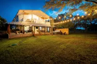 Hot Tub, Tree House, Speakeasy, Outdoor Games, Fire Pit, Arcade Games, Farm Stay