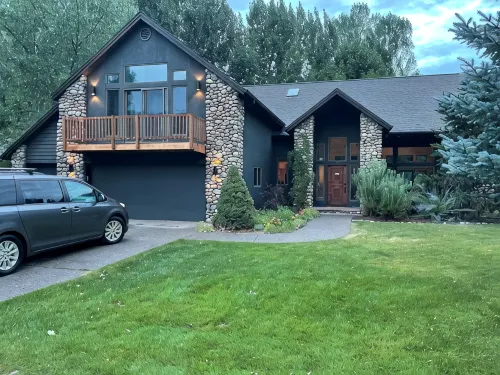 Ski • Soak • Golf -Comfortable Home Upscale Neighborhood Best Location - 4 tähden