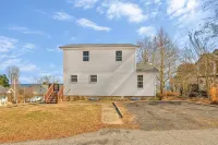 Kick back and enjoy the Chesapeake & this 3-bedroom, relaxing, stylish space. - 4-Star