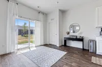 Wonder Lake Elegance: Serene 2BR Townhome Retreat