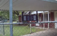 Close to Fort Smith/Van Buren, and Fayetteville AR - Home of the Hogs! - 2-Star