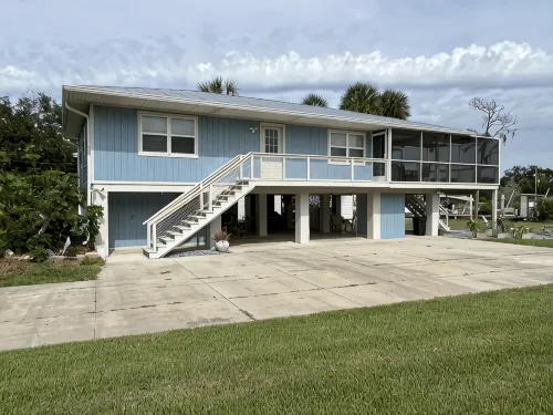 Private Dock and Gulf water access Ozello 3/2 Home with amazing sunrises! - 4성급