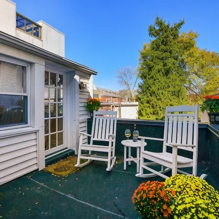 Nassau Condo in the Heart of Princeton w Parking